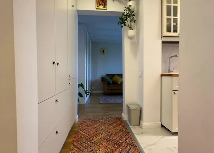 Arc De Triomphe - Free Parking Place * Bucureşti